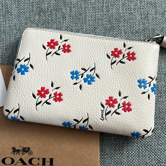 Coach Floral Wristlet in Cream - Picture 6 of 8
